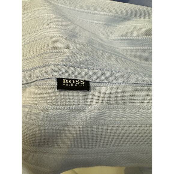 Hugo Boss Light Blue Button Down Regular Fit Dress Shirt Size Medium Cotton - Picture 5 of 8